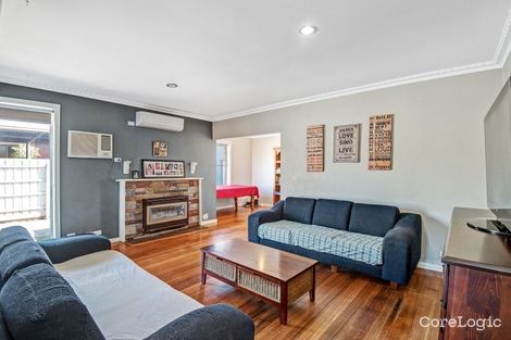 Property photo of 18 Moffatt Crescent Hoppers Crossing VIC 3029