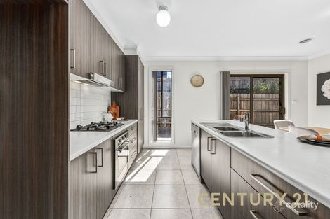 Property photo of 30 Raneen Drive Langwarrin VIC 3910