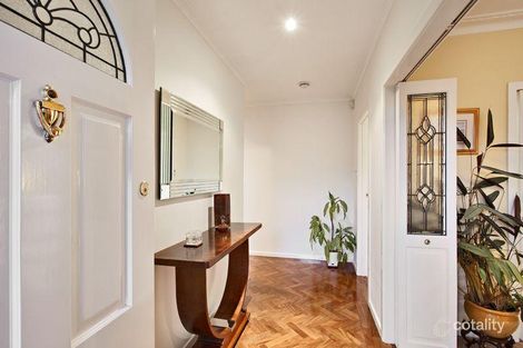 Property photo of 32 Hibiscus Road Blackburn North VIC 3130