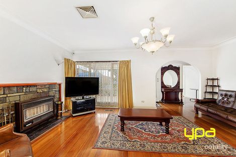 Property photo of 39 Stradbroke Drive St Albans VIC 3021
