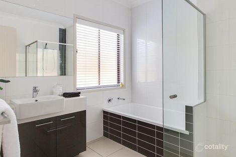 Property photo of 21 Grevillea Crescent Maudsland QLD 4210