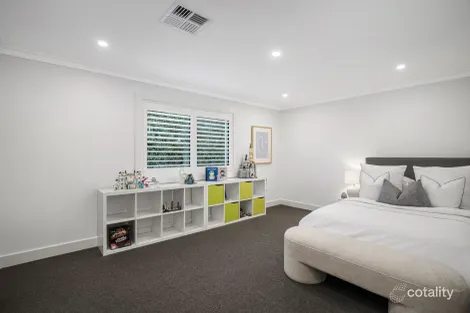 Property photo of 18 Glenview Close Bella Vista NSW 2153