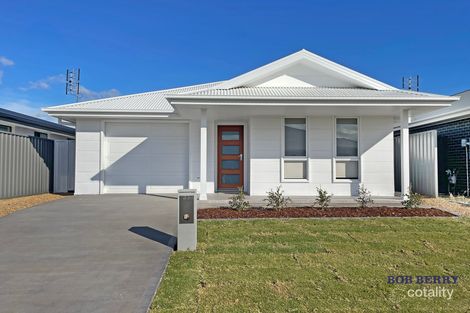 Property photo of 35A Violet Circuit Dubbo NSW 2830