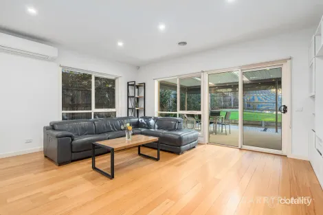 Property photo of 2/31 McDonald Crescent Boronia VIC 3155
