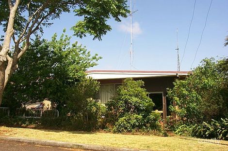 17 Milton St, Kearneys Spring, QLD 4350