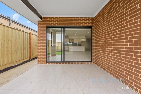 Property photo of 8 Sleet Avenue Wyndham Vale VIC 3024