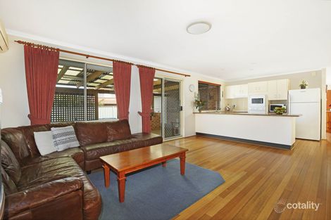 Property photo of 15 Lyrebird Way Farmborough Heights NSW 2526