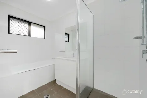 Property photo of 13 Summerlake Circuit Idalia QLD 4811
