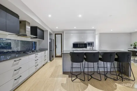 Property photo of 16 Domingo Avenue Clyde North VIC 3978