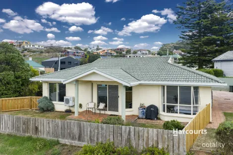 Property photo of 1/27 Main Road Penguin TAS 7316