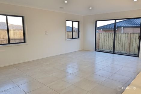 Property photo of 42 Barkers Crescent Mickleham VIC 3064