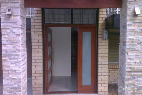 17 Frank St, Scarborough, QLD 4020