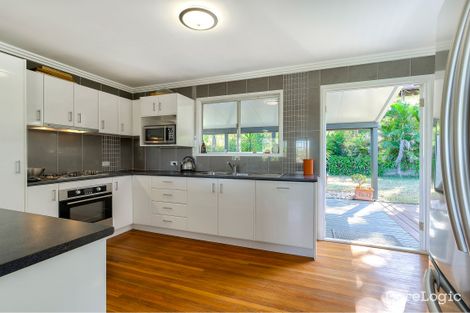 Property photo of 31 Grevillea Street Everton Hills QLD 4053