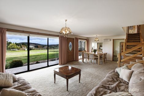 Property photo of 54 Jeffrey Court Gisborne South VIC 3437