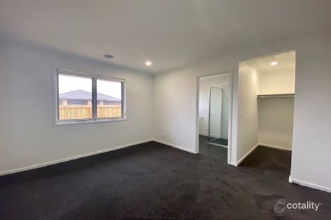 Property photo of 1 Pointer Avenue Wyndham Vale VIC 3024