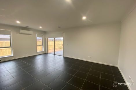 Property photo of 1 Pointer Avenue Wyndham Vale VIC 3024