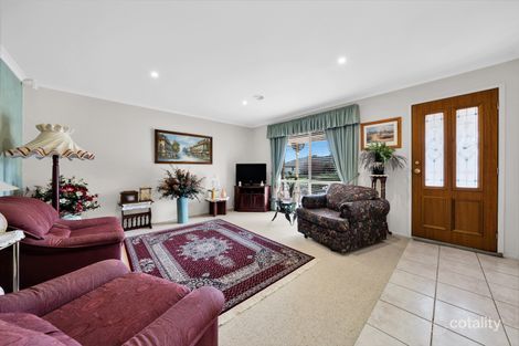 Property photo of 22 Mulsanne Way Mornington VIC 3931