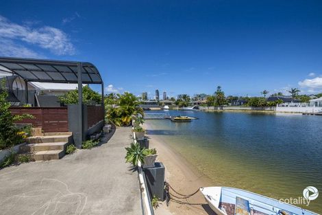 Property photo of 18 Grant Place Broadbeach Waters QLD 4218