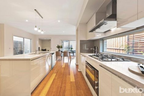 Property photo of 248 Patterson Road Bentleigh VIC 3204