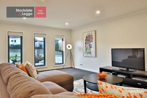 Property photo of 4 Regal Terrace Mooroolbark VIC 3138