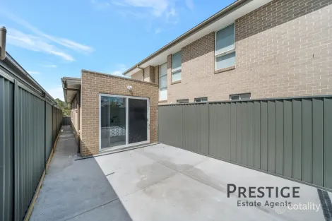 7a Bega St, Gregory Hills, NSW 2557
