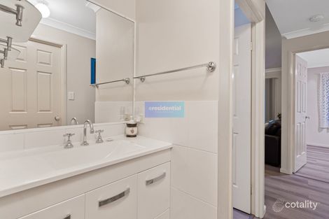 Property photo of 5 Finch Court Loganlea QLD 4131