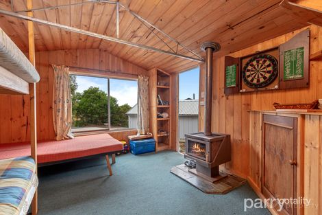 Property photo of 35 Treloggen Drive Binalong Bay TAS 7216