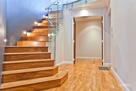 Property photo of 6 Navan Court Beaconsfield WA 6162