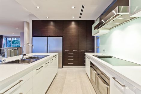 Property photo of 6 Navan Court Beaconsfield WA 6162