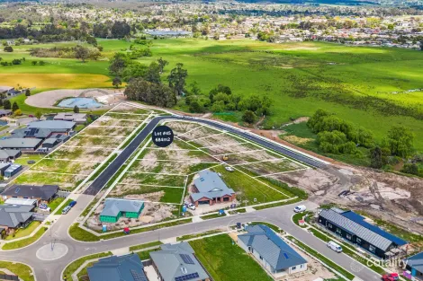 Property photo of 12 Manna Drive Newborough VIC 3825