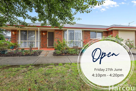 Property photo of 2 Rees Close Drouin VIC 3818