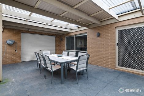 Property photo of 2 Oakmoss Place Berwick VIC 3806