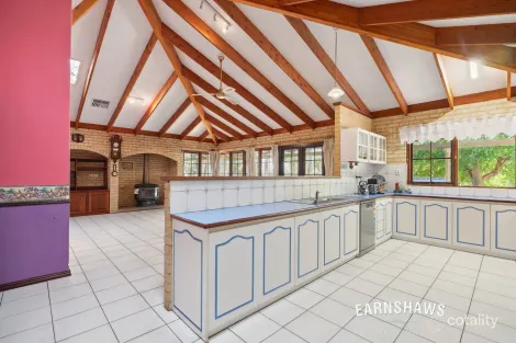 Property photo of 1355 Strettle Road Glen Forrest WA 6071