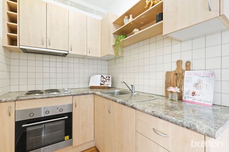 Property photo of 2/50 Lillimur Road Ormond VIC 3204