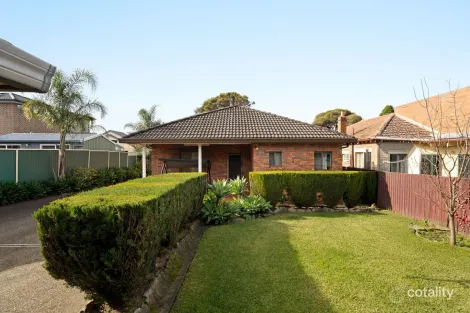 15 Blenheim St, Croydon Park, NSW 2133