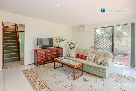 Property photo of 17 Ranford Way Hillarys WA 6025