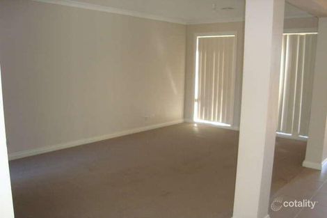 Property photo of 2/14 Georgia Crescent Werribee VIC 3030