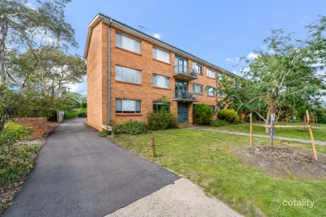 Property photo of 1/10 Irvine Street Watson ACT 2602