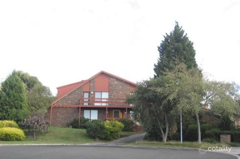 Property photo of 4 Costello Court Endeavour Hills VIC 3802
