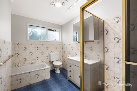 Property photo of 7 Macaulay Court Eltham VIC 3095
