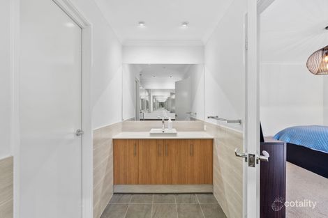 Property photo of 3 Headingley Link Meadow Springs WA 6210