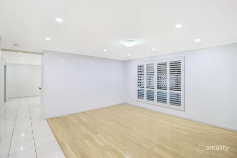 Property photo of 9 Burnside Place Forest Lake QLD 4078