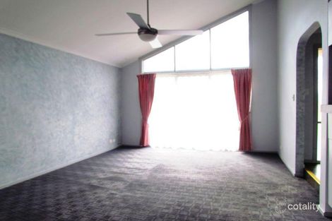 Property photo of 11 Surat Place Rowville VIC 3178