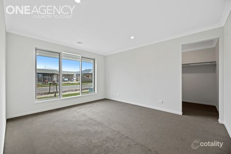 Property photo of 27 Winslow Crescent Warragul VIC 3820
