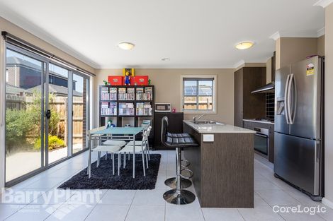 Property photo of 7 Treeleaf Avenue Point Cook VIC 3030