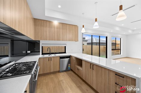 20 Dollarbird Dr, Deanside, VIC 3336