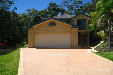 8 Halberd Cl, Valentine, NSW 2280