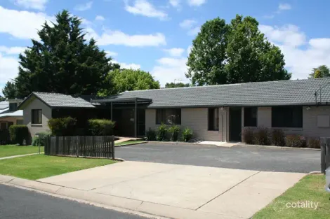 11/4 Salmon Ave, Armidale, NSW 2350