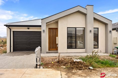 Property photo of 20 Dollarbird Drive Deanside VIC 3336