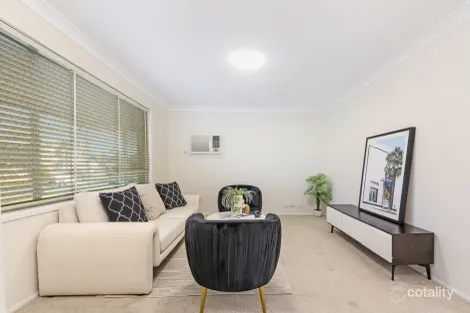 Property photo of 8 Elwood Crescent Quakers Hill NSW 2763